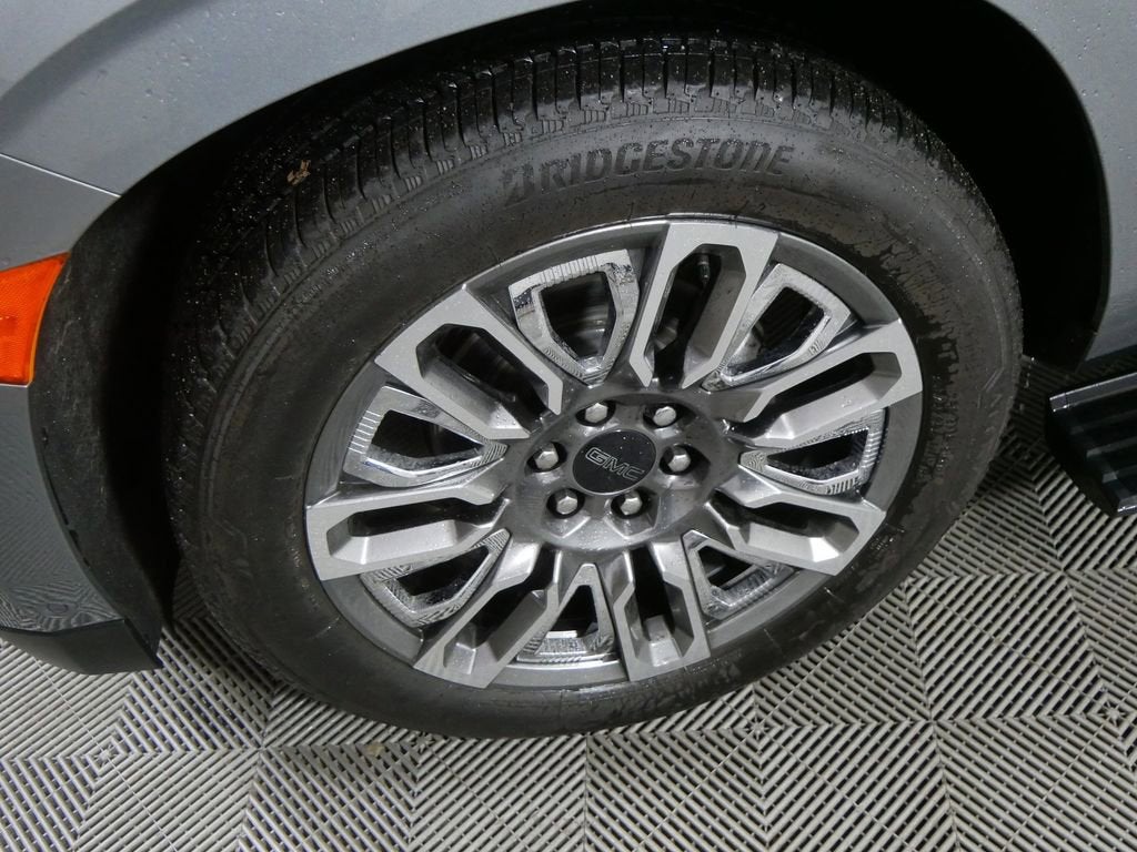 2024 GMC Yukon XL Denali Ultimate