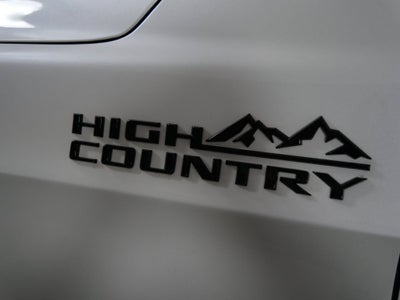 2021 Chevrolet Suburban High Country