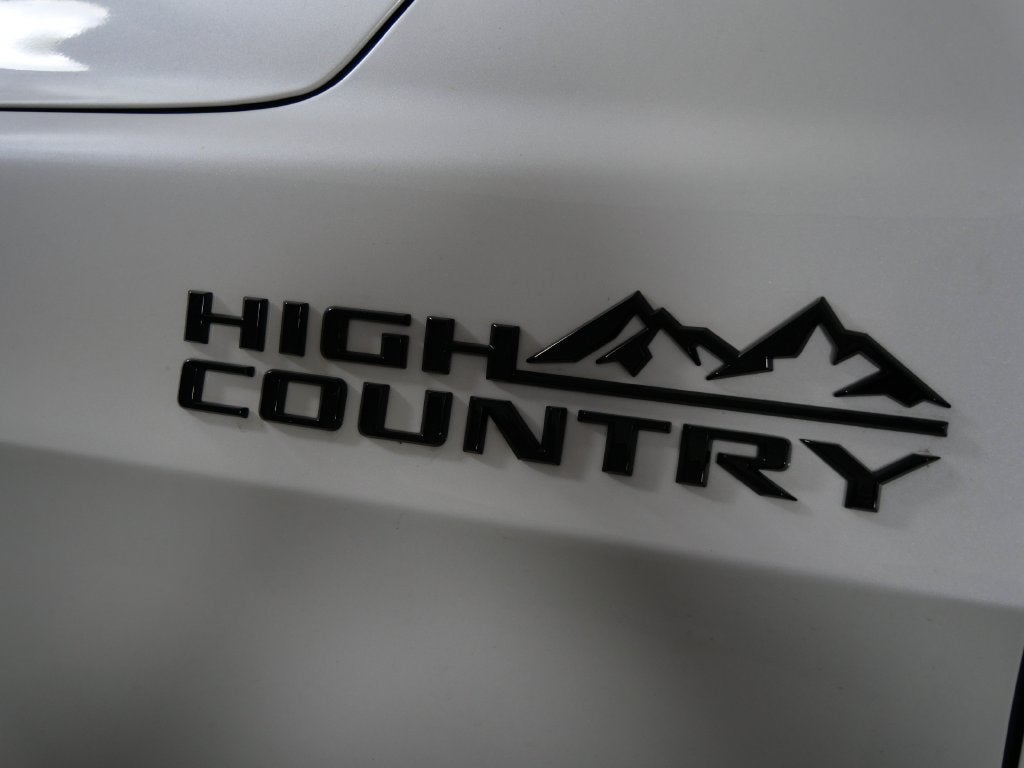 2021 Chevrolet Suburban High Country
