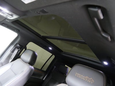 2021 Chevrolet Suburban High Country