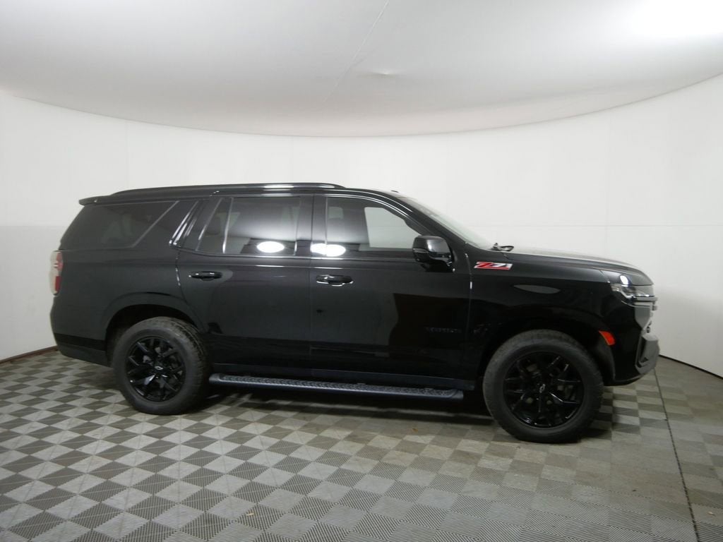 Used 2022 Chevrolet Tahoe Z71 with VIN 1GNSKPKD0NR300627 for sale in Golden Valley, Minnesota