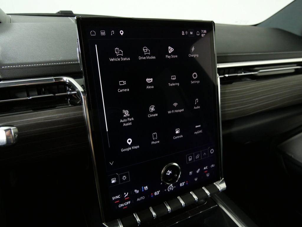 2024 GMC Sierra EV Denali Edition 1