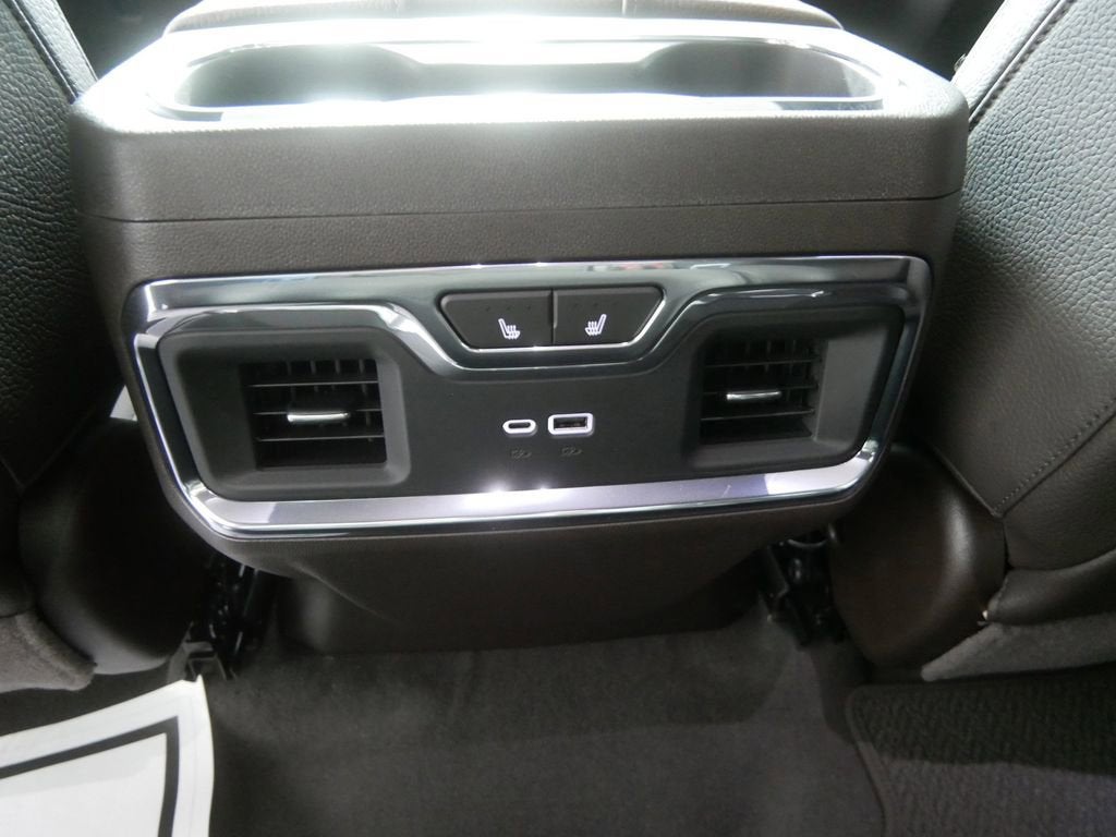 2024 GMC Sierra 3500 HD Denali