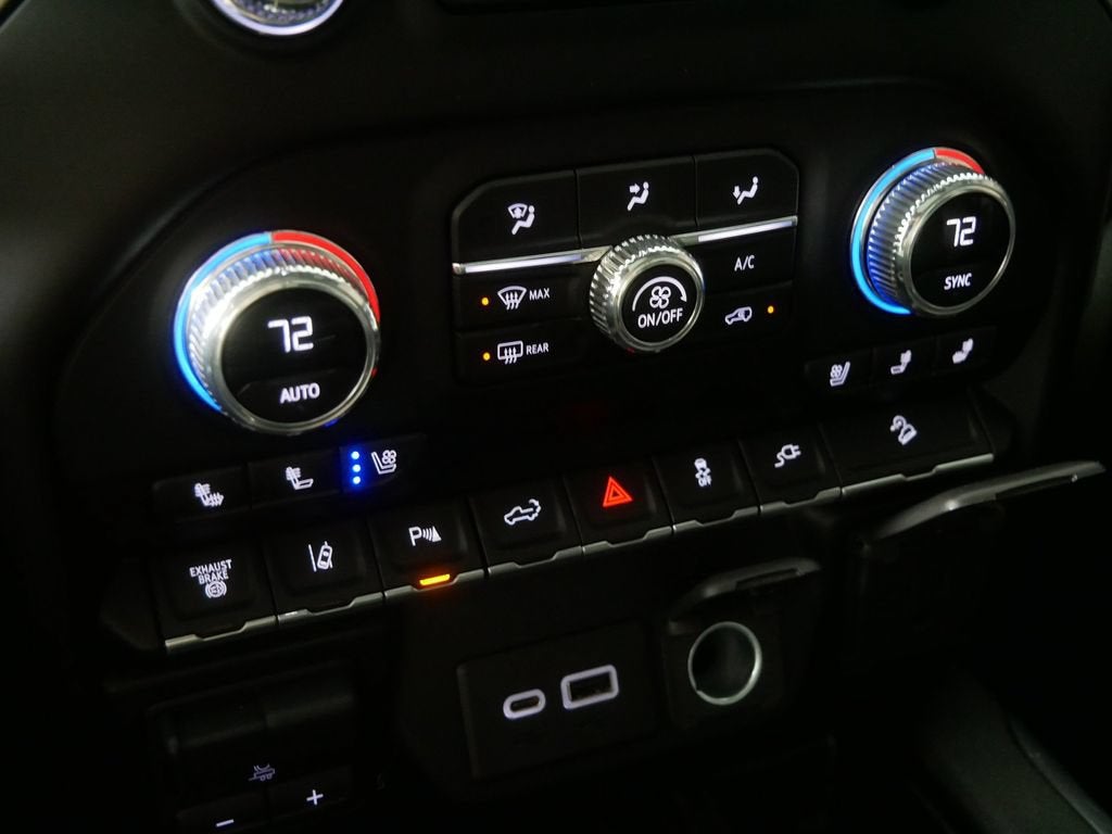 2023 GMC Sierra 3500 HD Denali