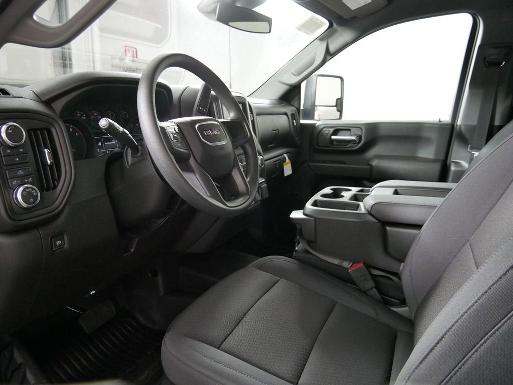 2025 GMC Sierra 3500 HD Pro