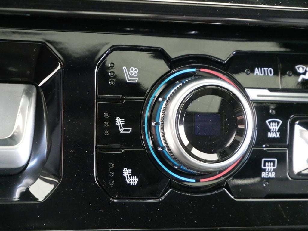 2025 GMC Sierra 3500 HD AT4