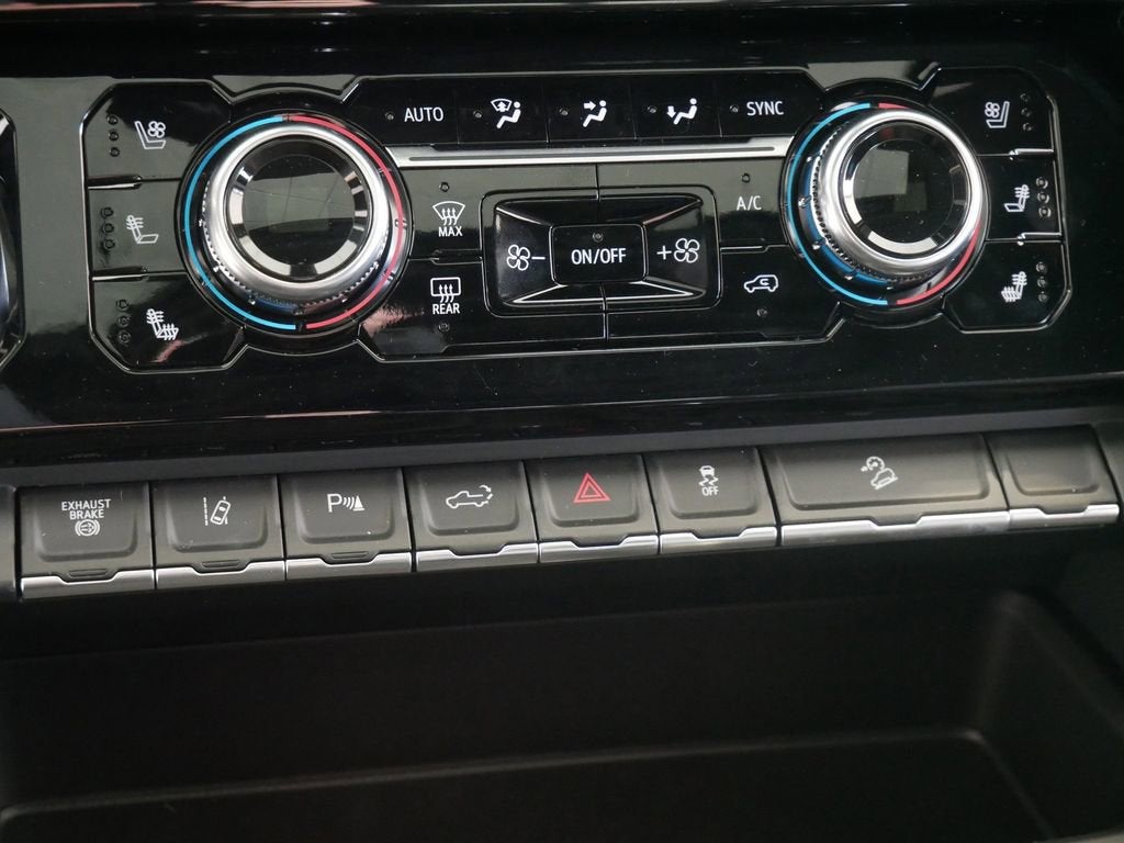 2025 GMC Sierra 3500 HD AT4