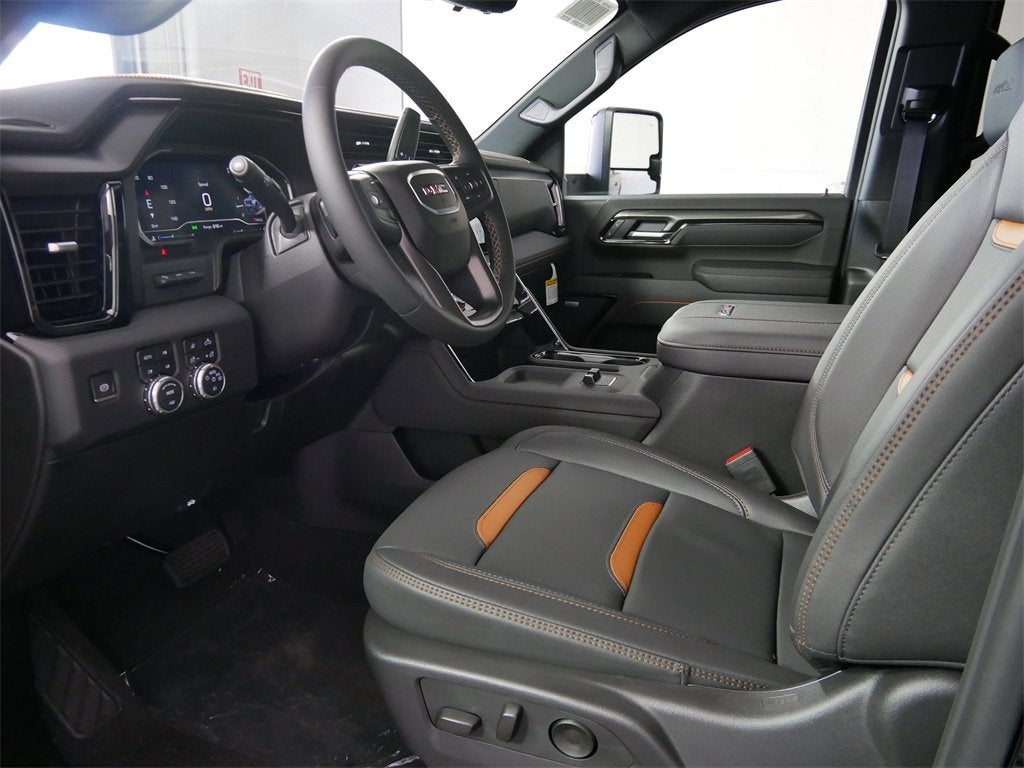 2025 GMC Sierra 3500 HD AT4