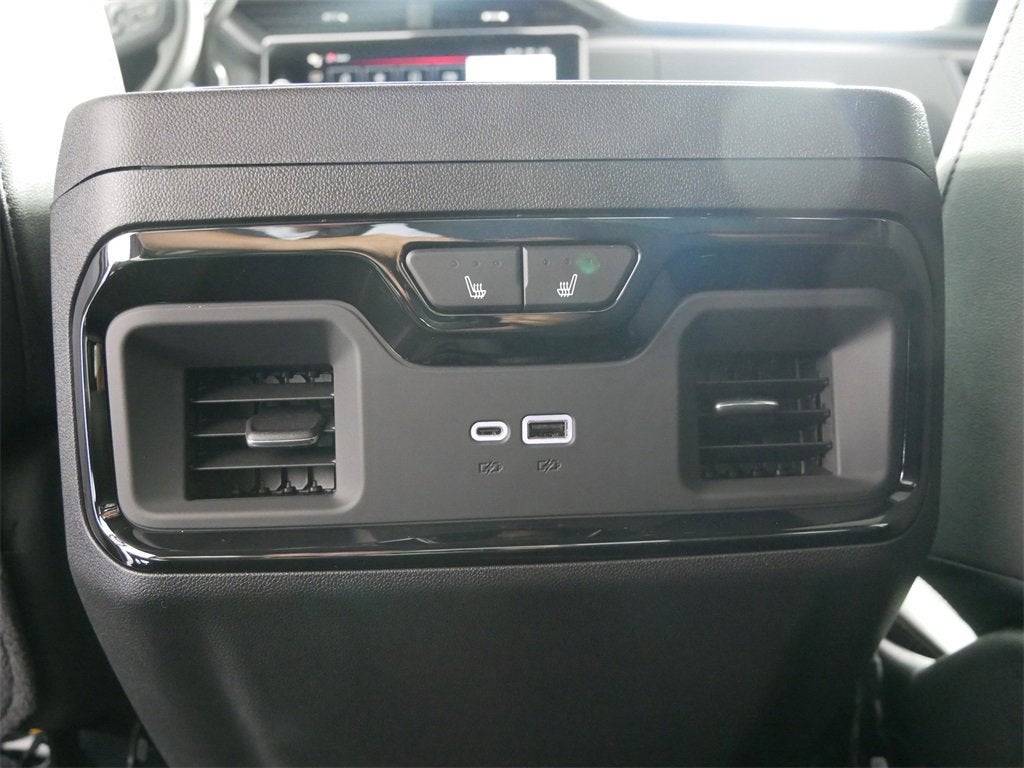 2025 GMC Sierra 3500 HD AT4