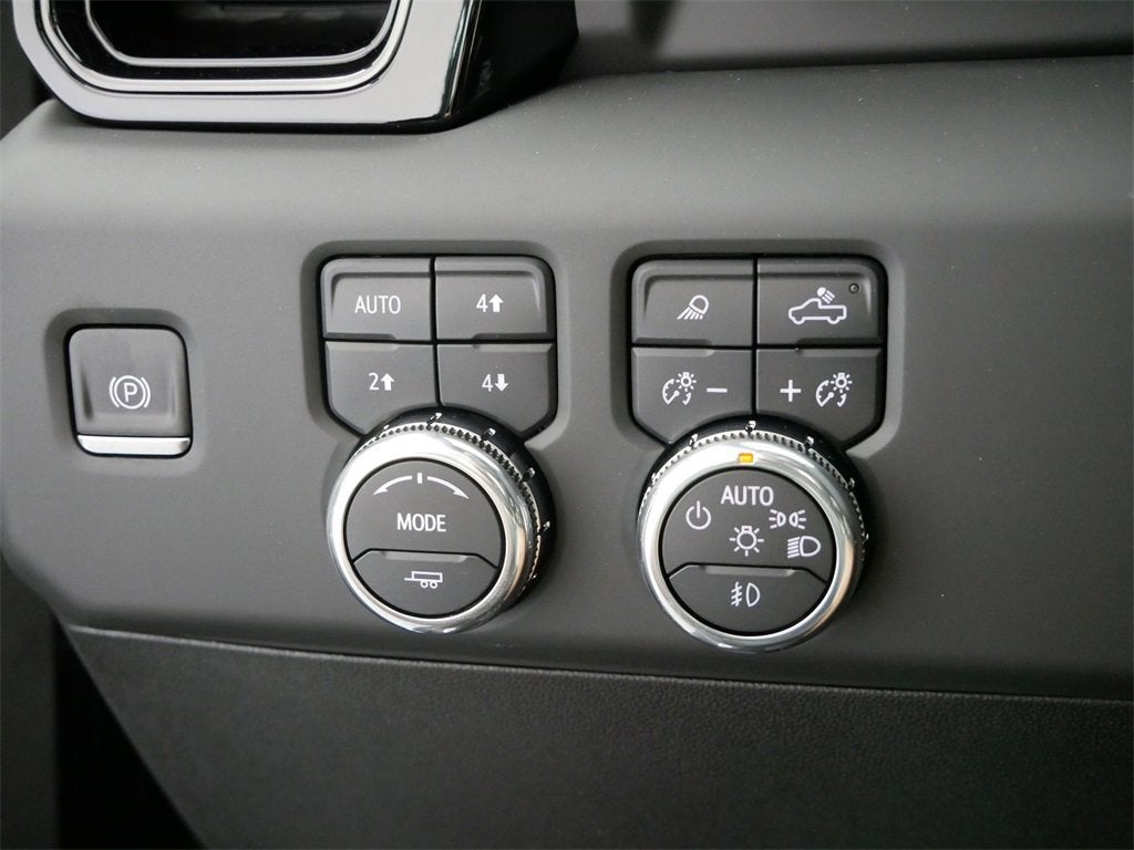 2025 GMC Sierra 3500 HD AT4