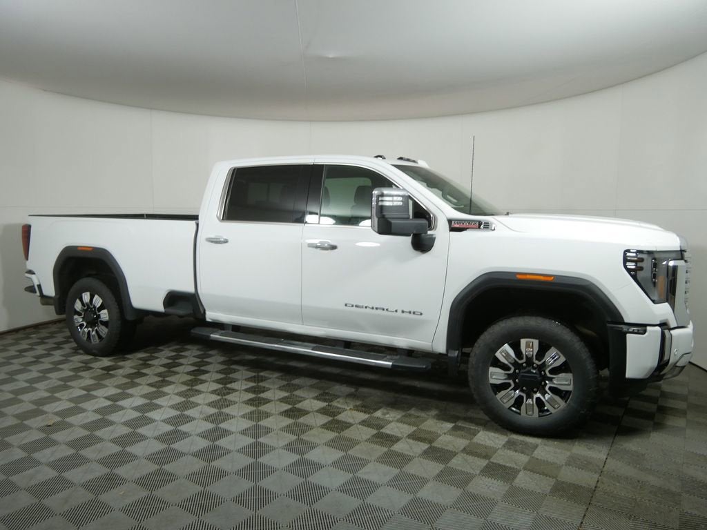 2025 GMC Sierra 3500 HD Denali
