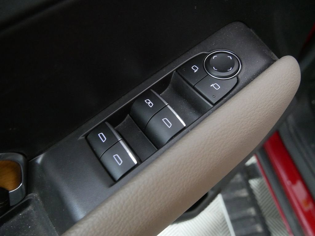2023 GMC Canyon Denali