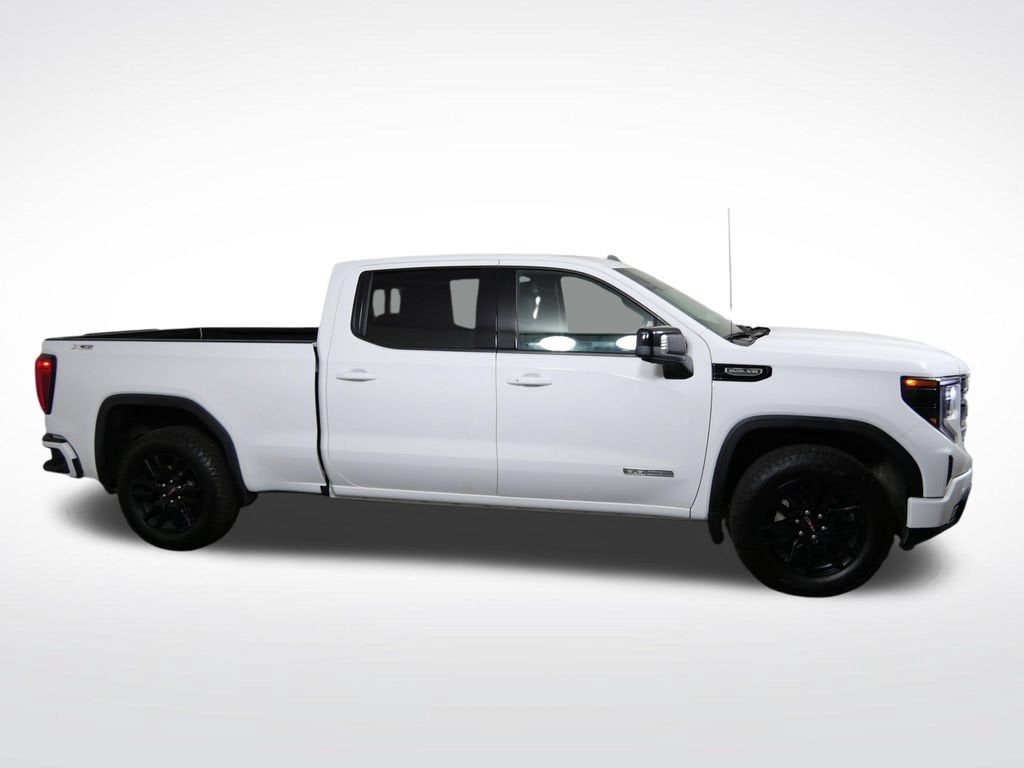 Used 2025 GMC Sierra 1500 Elevation with VIN 1GTUUCED8SZ199204 for sale in Golden Valley, Minnesota