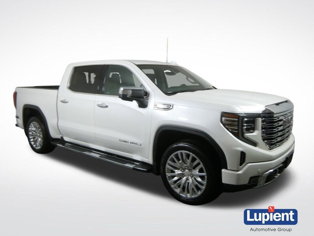 2024 GMC Sierra Denali 4WD Crew Cab Short Box's photo