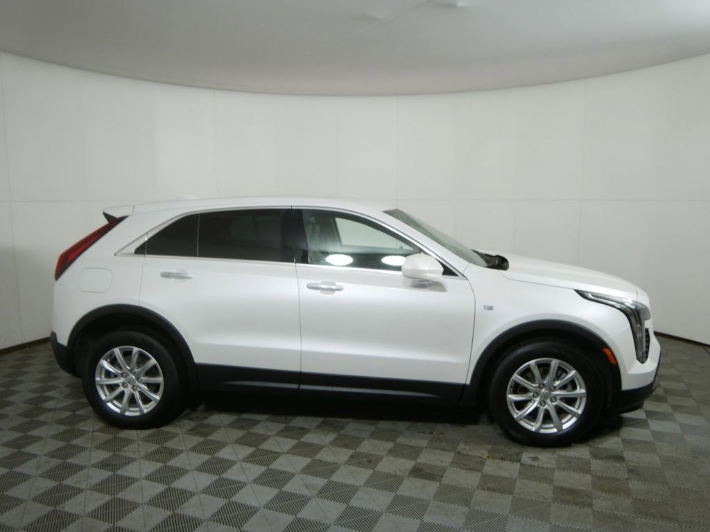 Used 2020 Cadillac XT4 Luxury with VIN 1GYFZBR41LF140250 for sale in Golden Valley, Minnesota