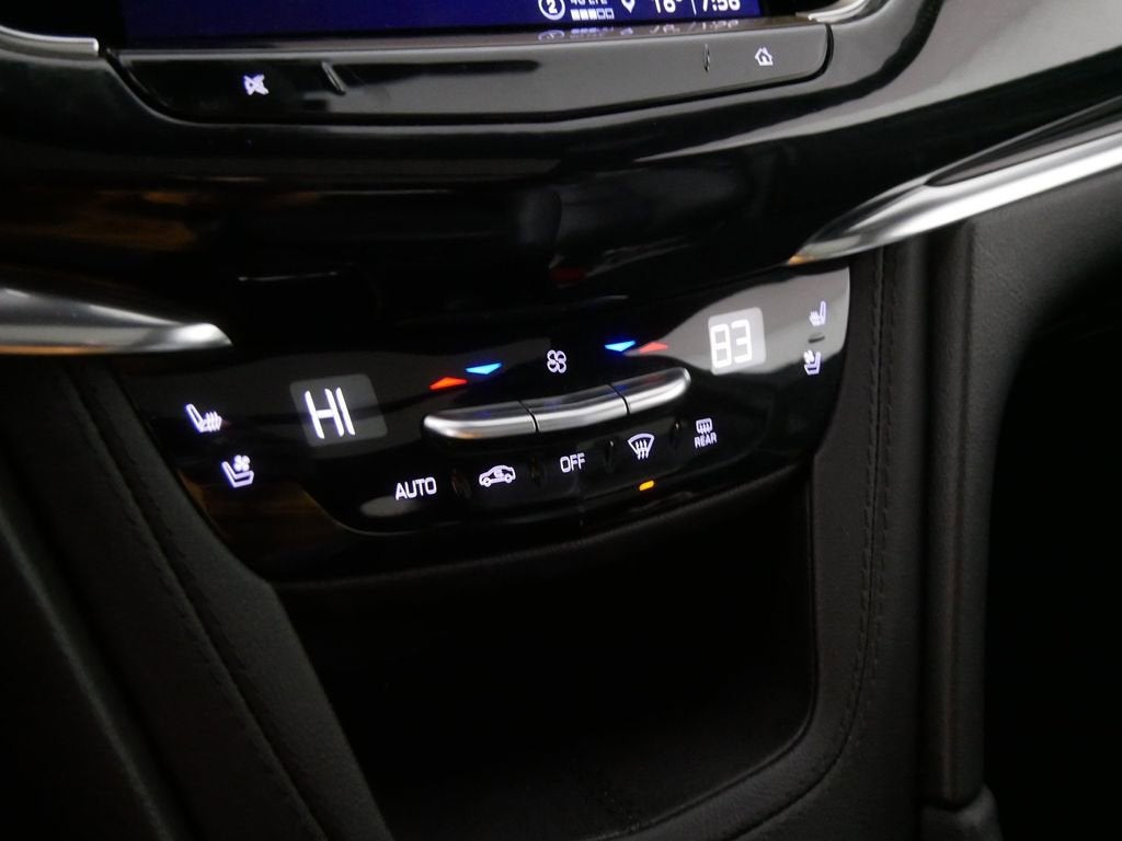 2023 Cadillac XT6 Sport