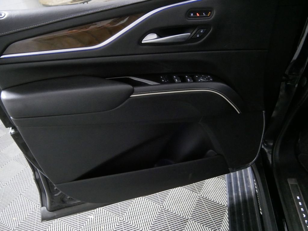 2023 Cadillac Escalade Sport Platinum