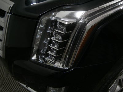 2018 Cadillac Escalade ESV Luxury