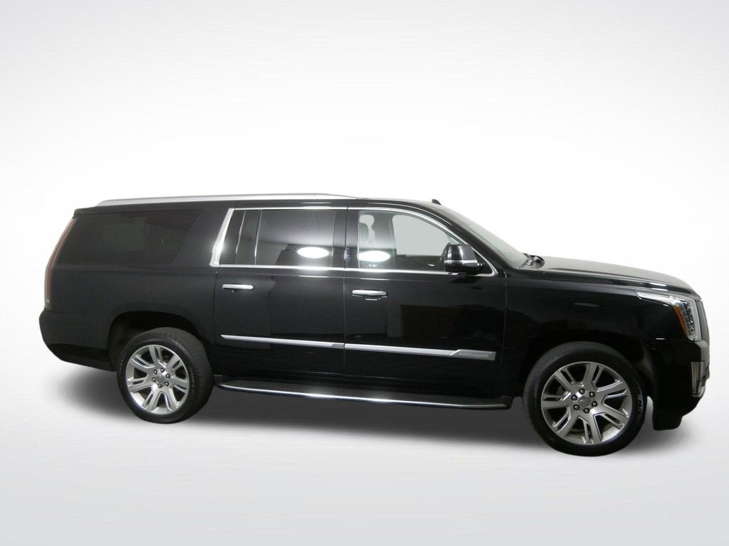 Used 2018 Cadillac Escalade ESV Luxury with VIN 1GYS4HKJXJR338031 for sale in Golden Valley, Minnesota
