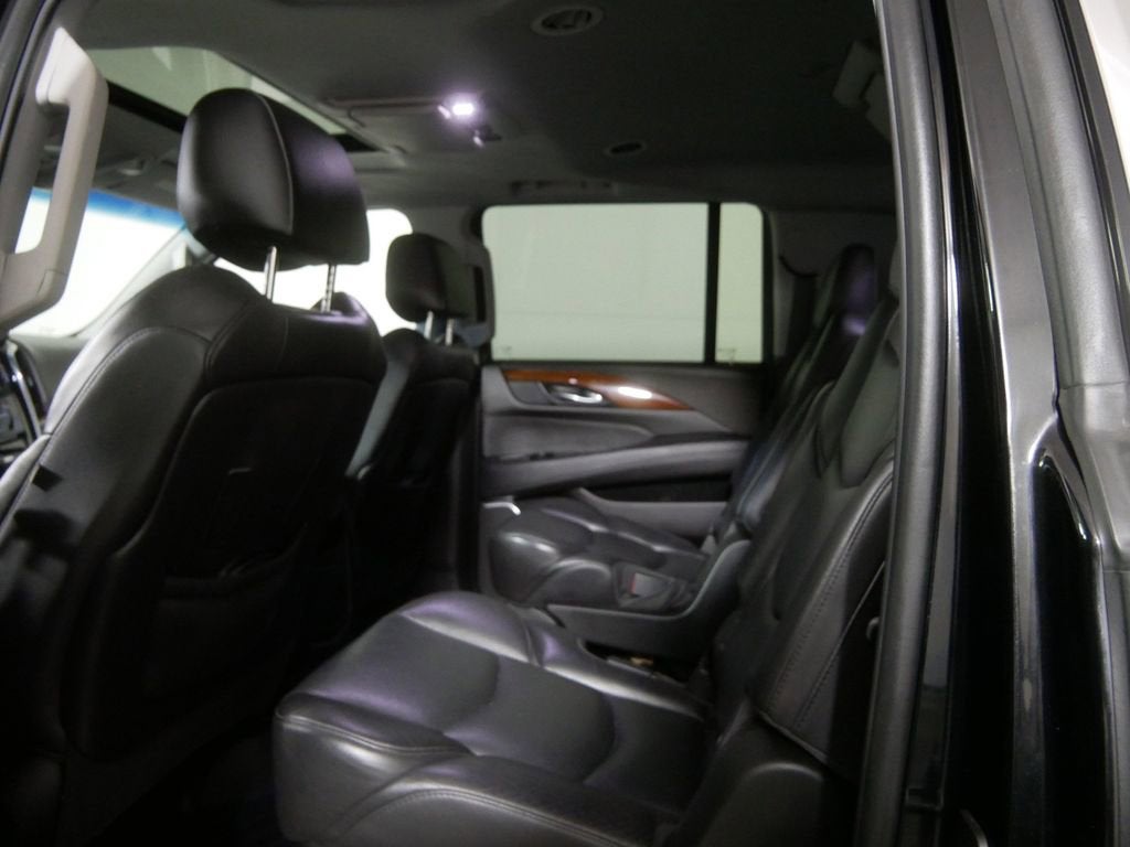 2018 Cadillac Escalade ESV Luxury