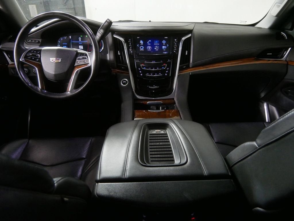 2018 Cadillac Escalade ESV Luxury