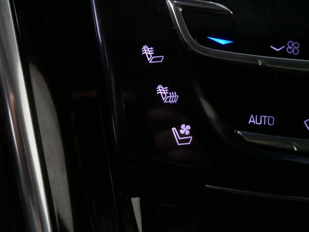 2018 Cadillac Escalade ESV Luxury