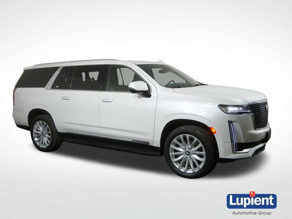 2024 Cadillac Escalade ESV Luxury AWD's photo