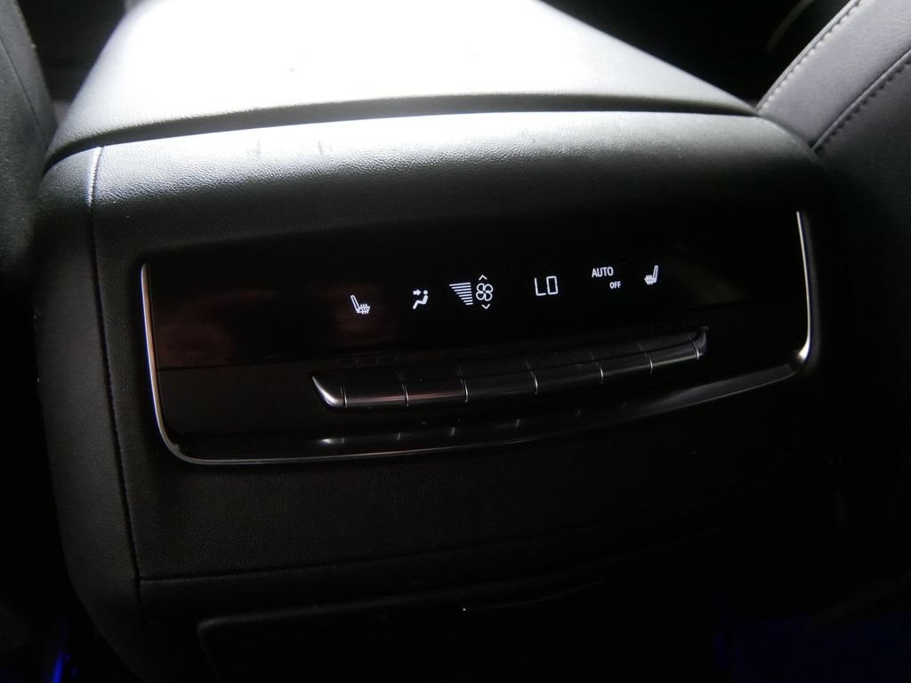 2024 Cadillac Escalade ESV Luxury