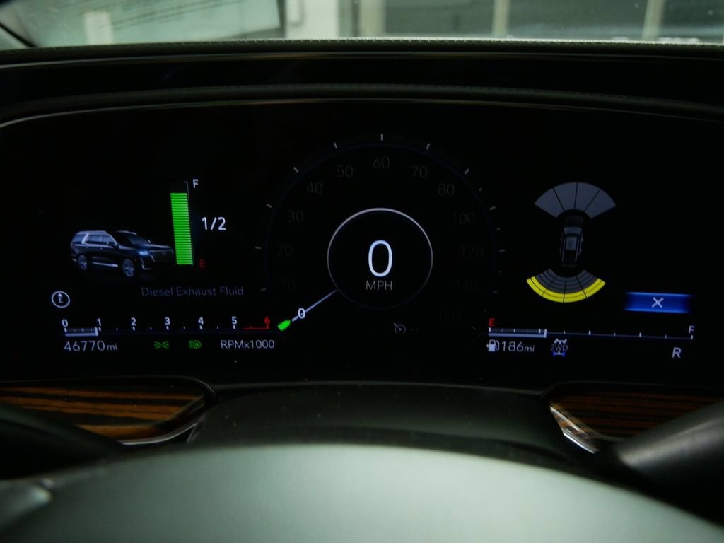 2024 Cadillac Escalade ESV Luxury