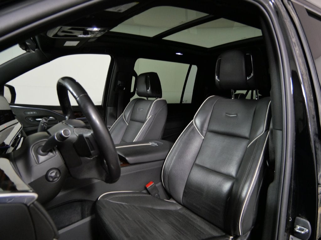 2022 Cadillac Escalade ESV Premium Luxury
