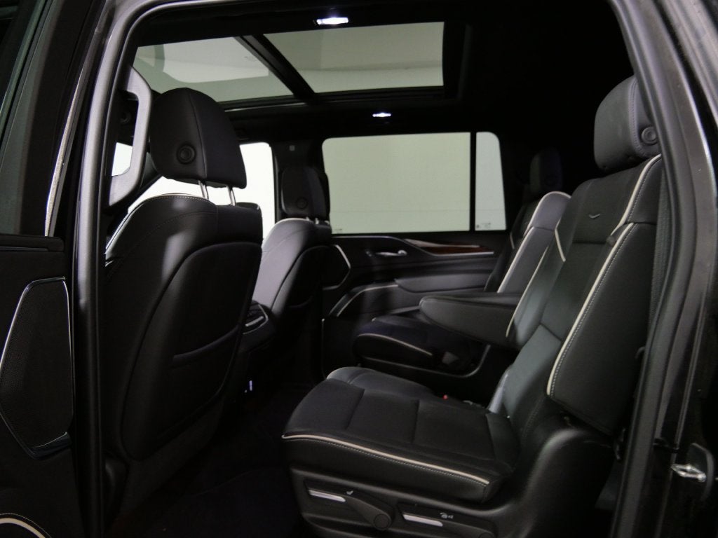 2022 Cadillac Escalade ESV Premium Luxury