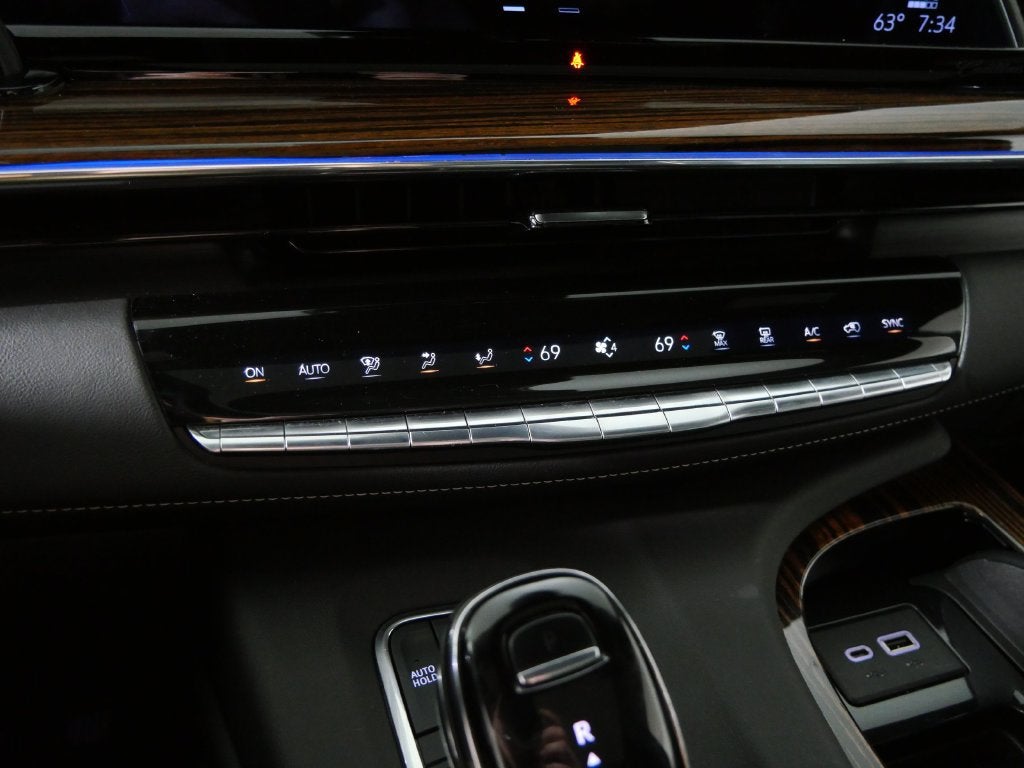 2022 Cadillac Escalade ESV Premium Luxury