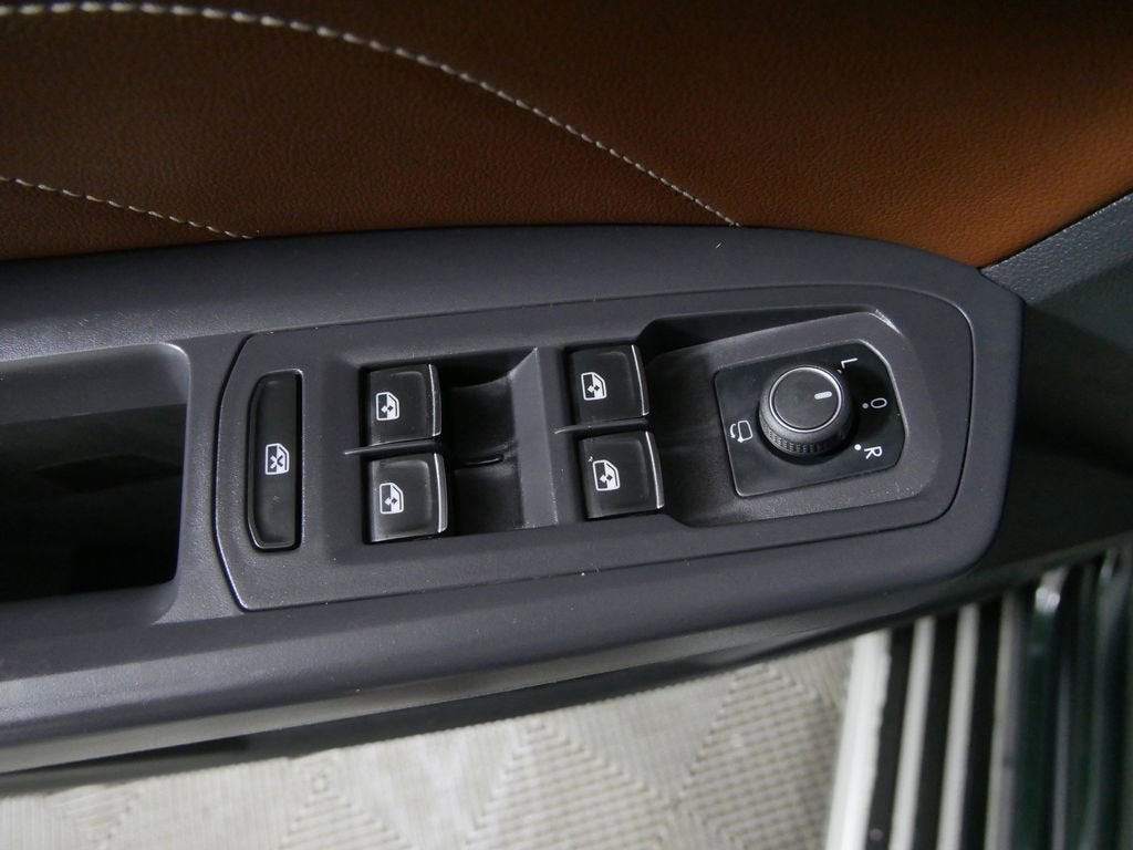 2021 Volkswagen Atlas 3.6L V6 SEL Premium R-Line