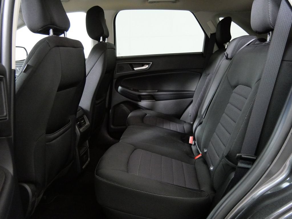 2020 Ford Edge SE