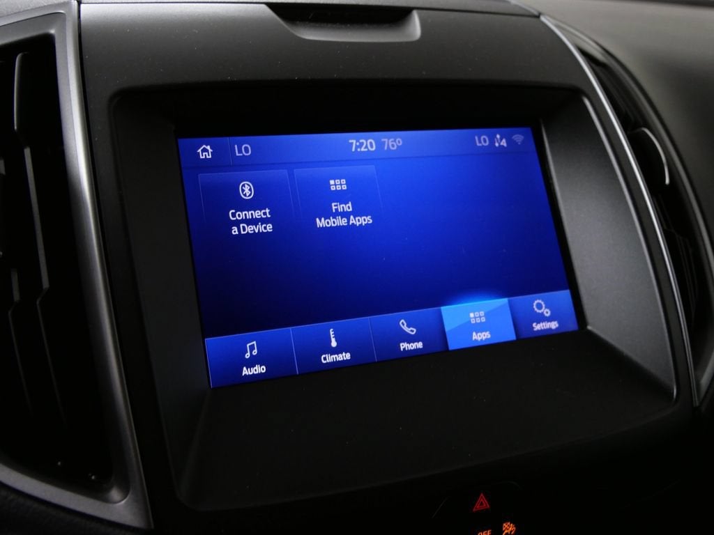 2020 Ford Edge SE