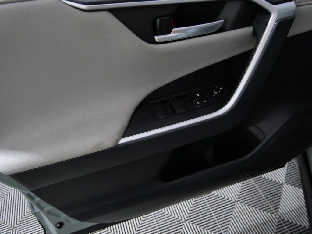2019 Toyota RAV4 Adventure