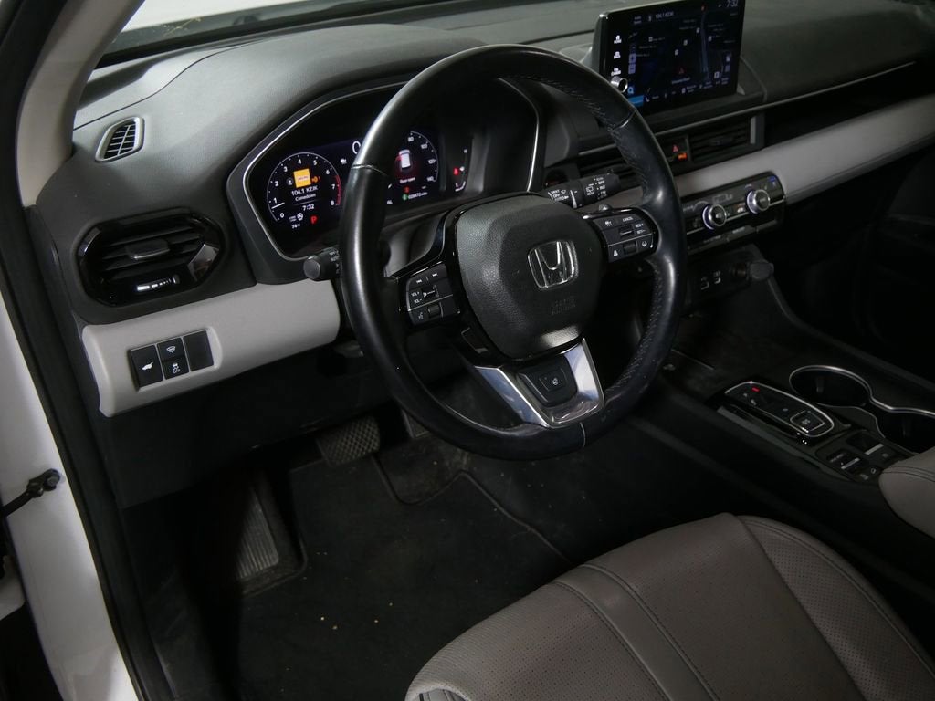 2023 Honda Pilot AWD Elite