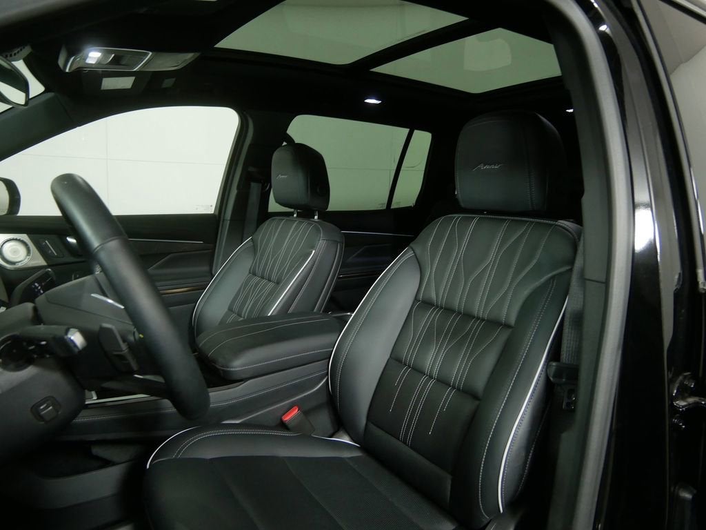 2025 Buick Enclave Avenir