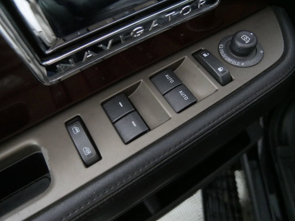 2011 Lincoln Navigator NA