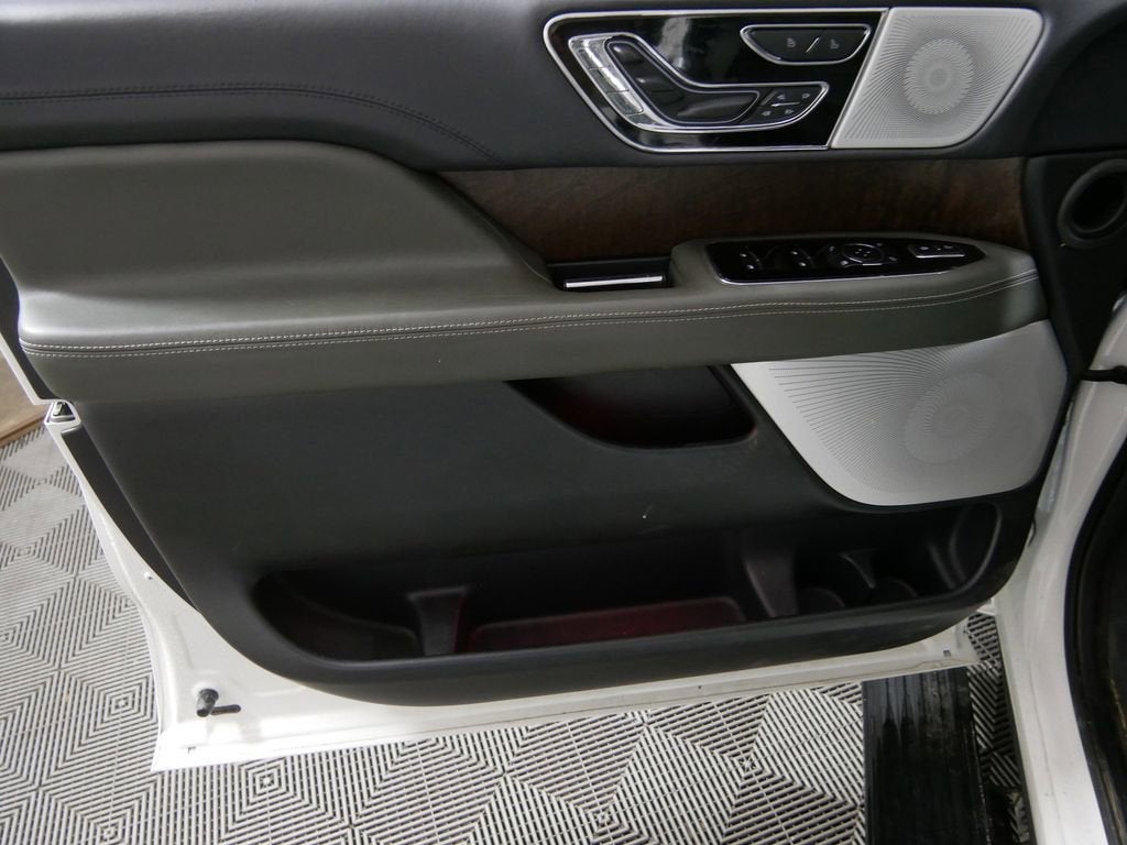 2024 Lincoln Navigator Black Label L