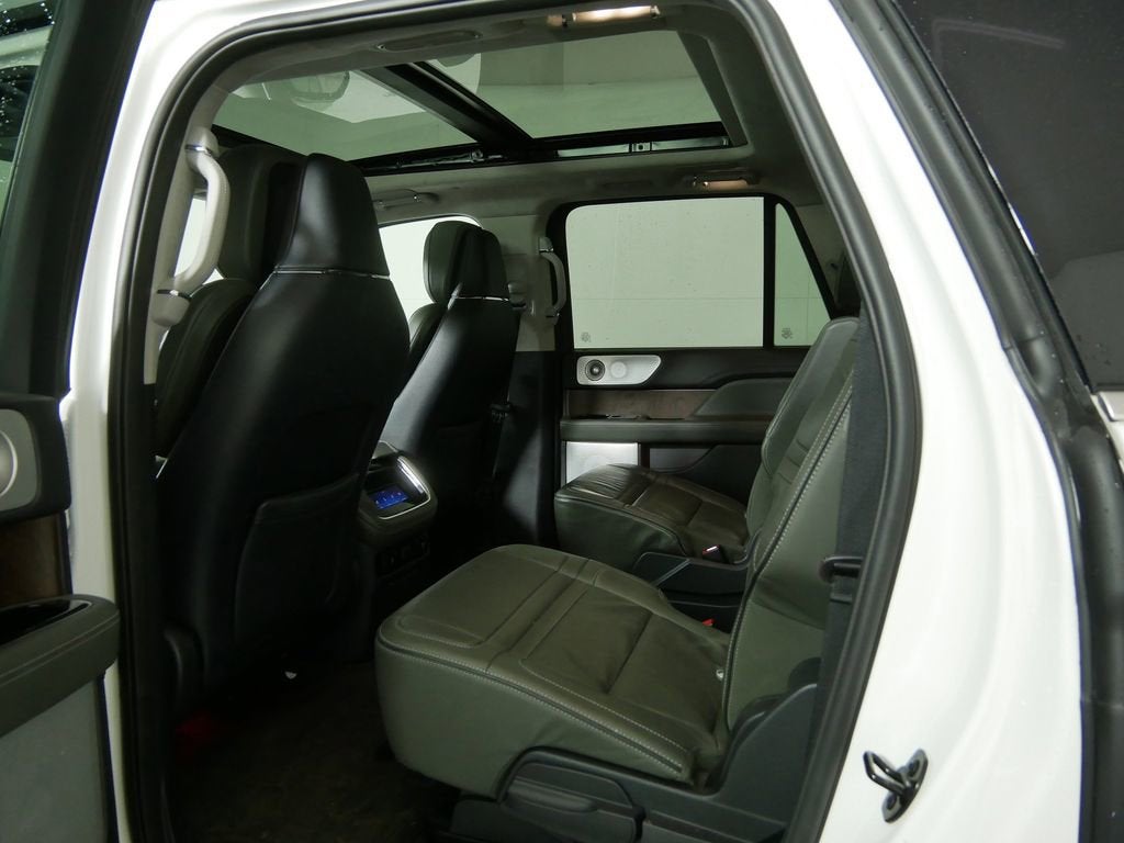 2024 Lincoln Navigator Black Label L