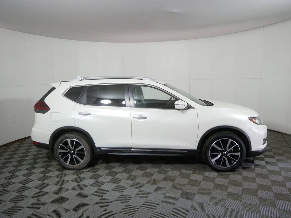 Used 2019 Nissan Rogue SL with VIN 5N1AT2MV3KC799265 for sale in Golden Valley, Minnesota