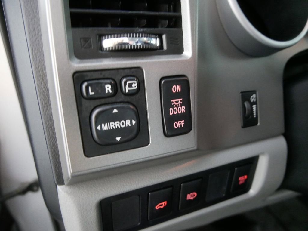 2013 Toyota Sequoia Limited 5.7L V8