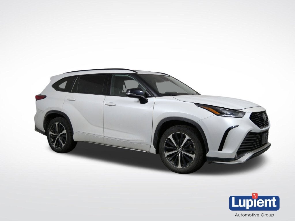 2022 Toyota Highlander XSE