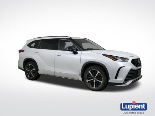 2022 Toyota Highlander XSE
