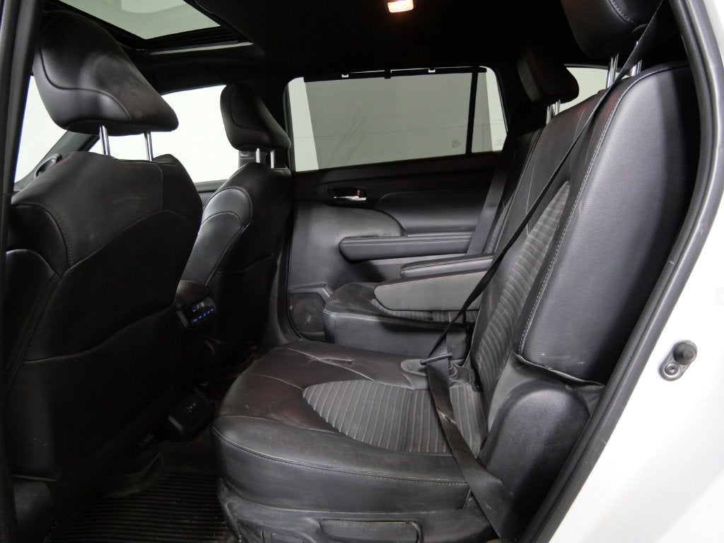 2022 Toyota Highlander XSE