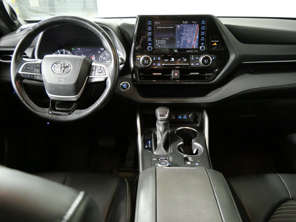 2022 Toyota Highlander XSE