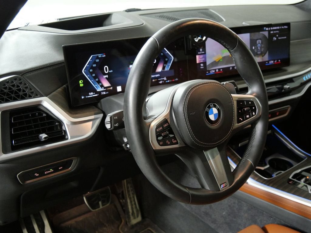 2024 BMW X7 xDrive40i