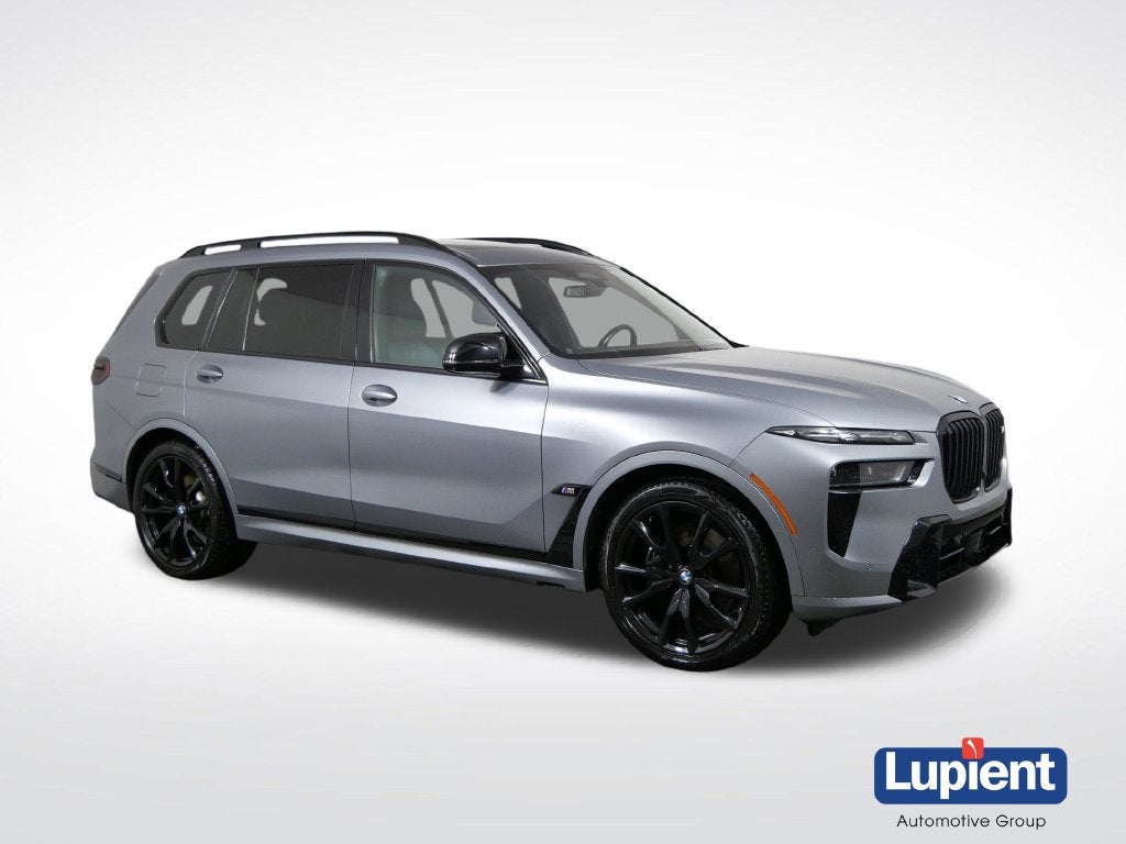 2024 BMW X7 M60i