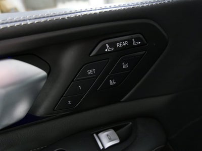 2024 BMW X7 M60i